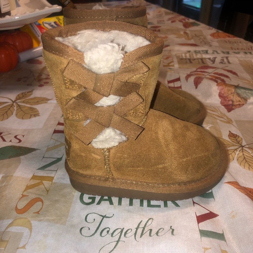 Toddler Uggs